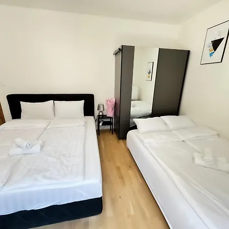 Nest Center *