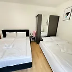 Nest Center *